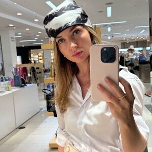 Meet your Posher, Марина